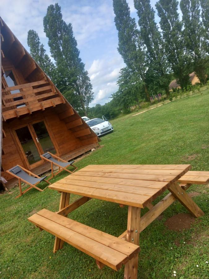 Готель Le Pressoir De Gisay Екстер'єр фото